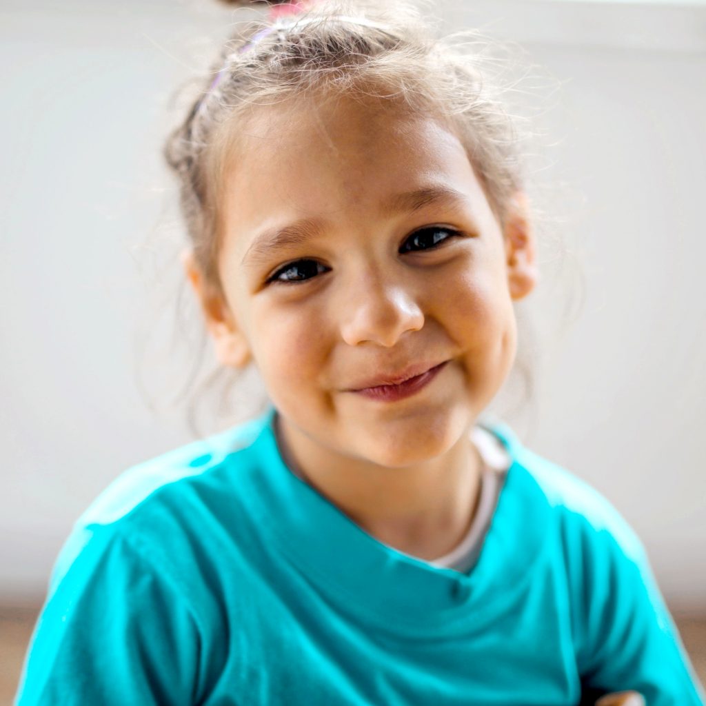 enfant hospitalisée souriante